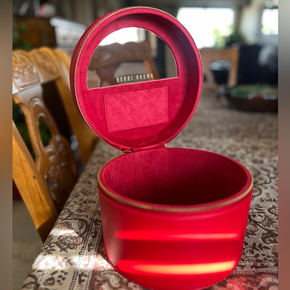 Bobbi Brown Luxury Vanity Case